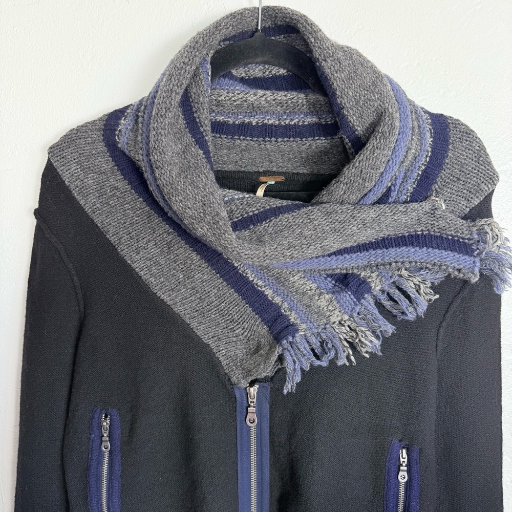 Free People "Faux Scarf" Zip-Up Wool Sweater Jacket – Black/Gray/Blue – Size S - Picture 6 of 11